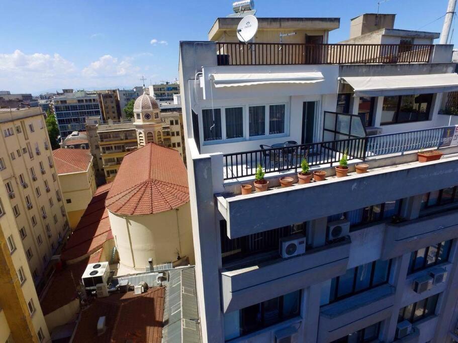 Penthouse Suite In The City Center Szaloniki Kültér fotó